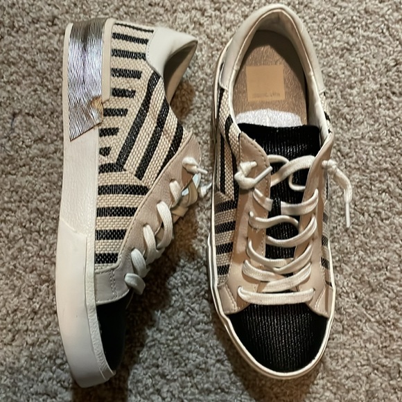 Dolce Vita Zina Patch Sneakers - Picture 4 of 6